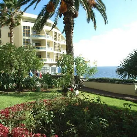 Отель Pestana Lido Madeira Ocean Фуншал