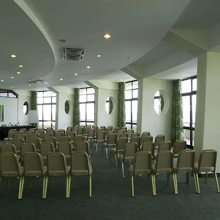 Отель Pestana Lido Madeira Ocean Фуншал